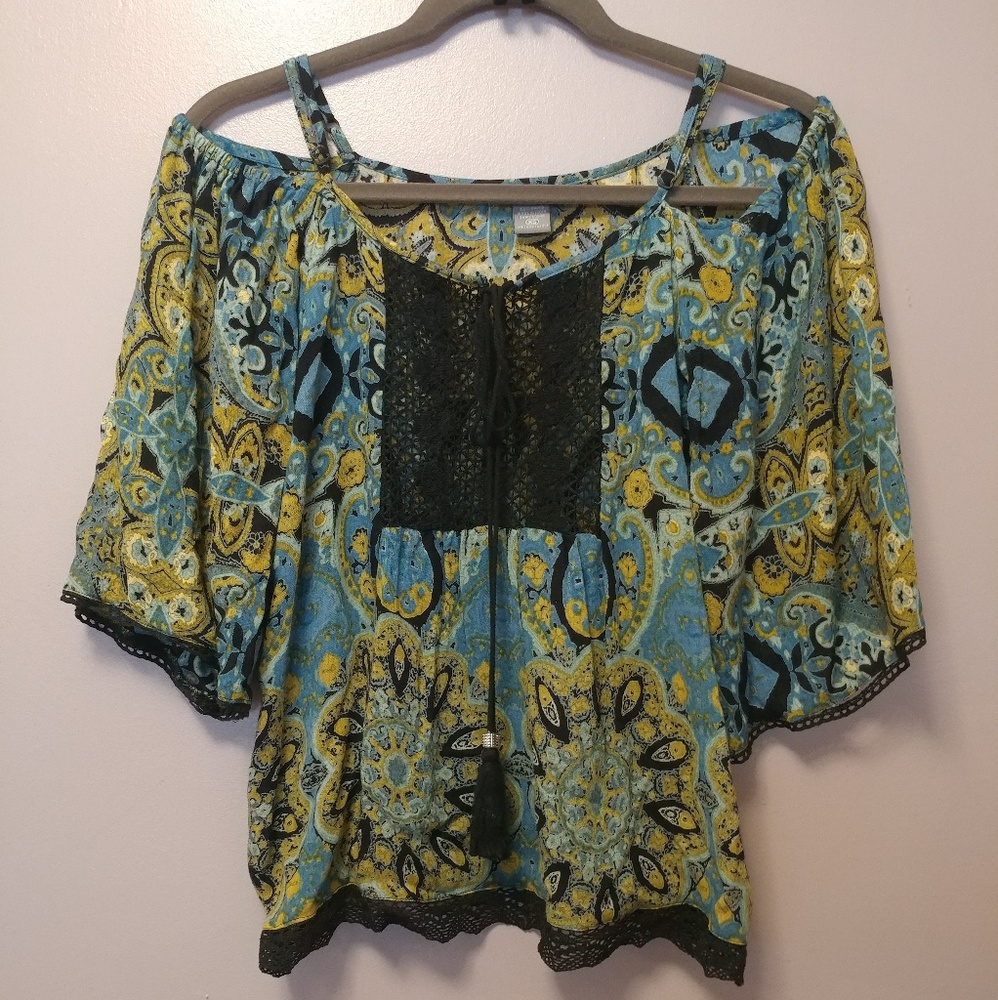 Angie cold shoulder tassle front shirt